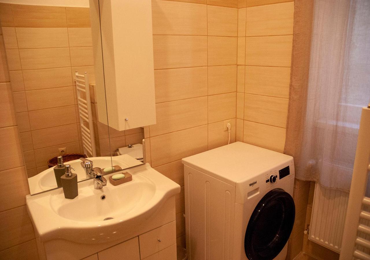 Western Apartman Budapest Eksteriør billede