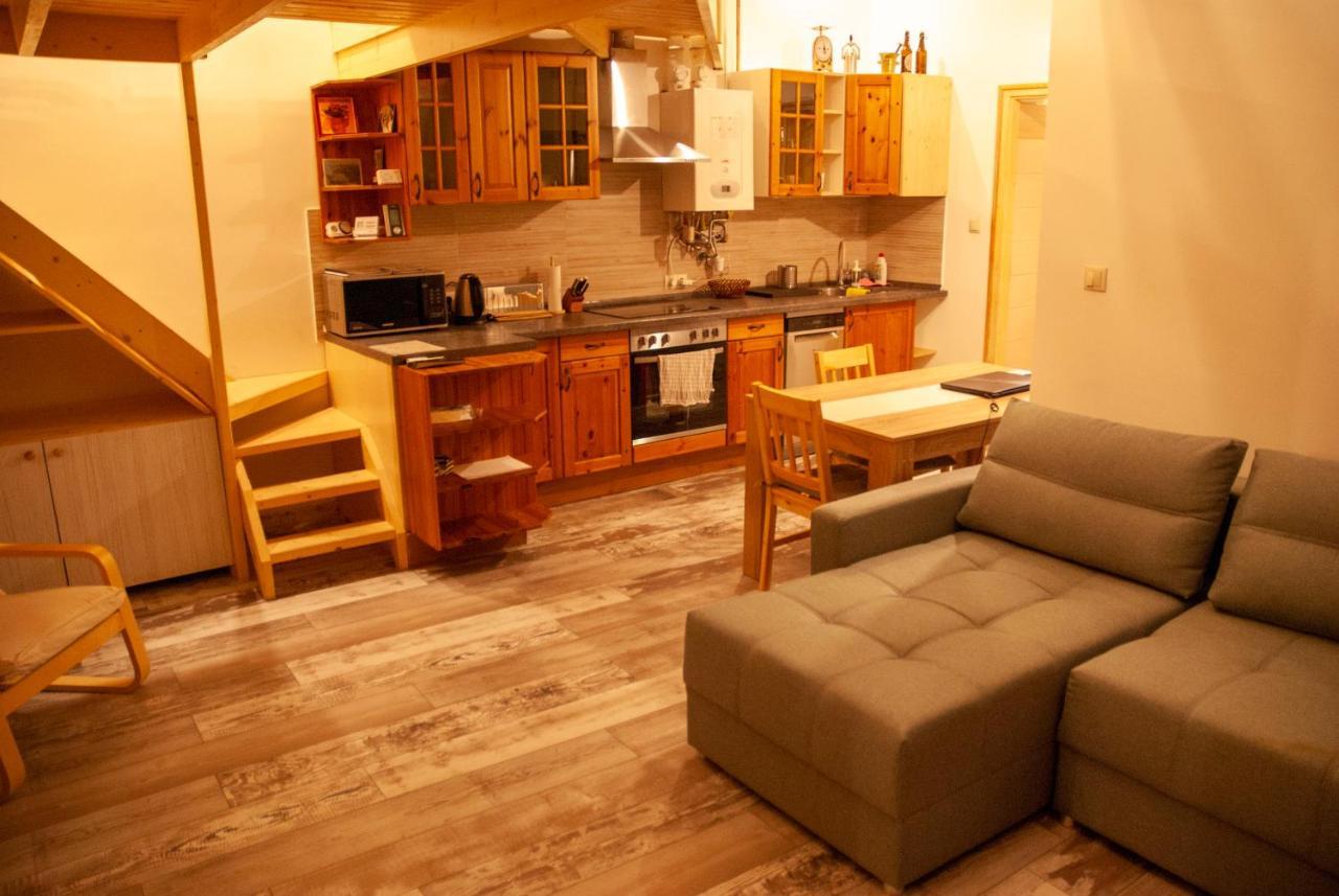 Western Apartman Budapest Eksteriør billede